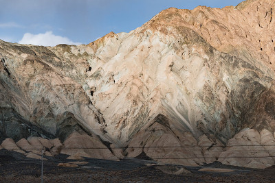 荒山在岩石沙漠景观