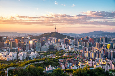 韩国首尔市中心的天际线。