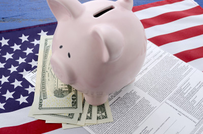 美国纳税日概念与所得税表格和现金