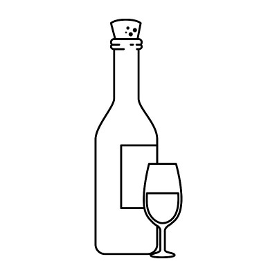 带杯的酒瓶