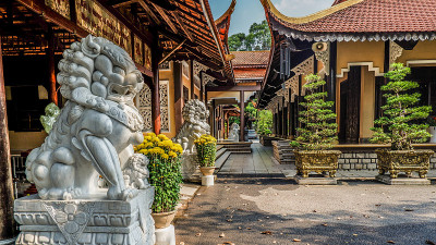 东奈龙清的翔秋寺