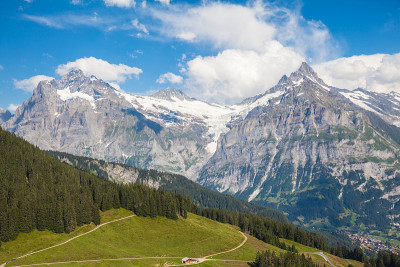 Schreckhorn在瑞士阿尔卑斯山