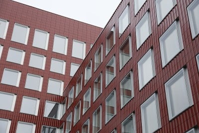 前面的Löwenbräu Gebäude在Zürich
