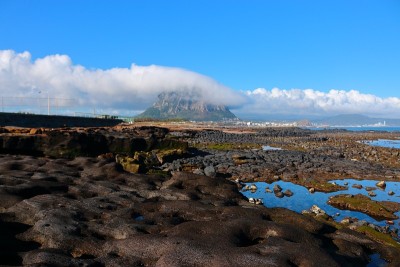 山房山，海岸，云;