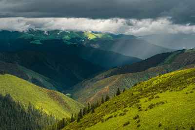 卡齐拉山
