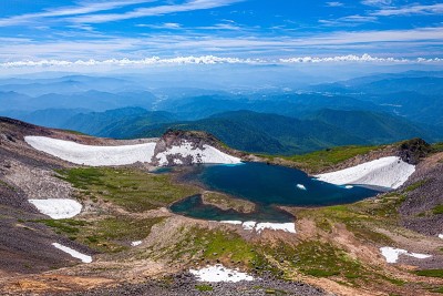 日本长野县典仓山的夏季景观
