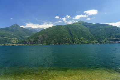 科莫湖(拉里奥)，在梅纳吉奥，意大利