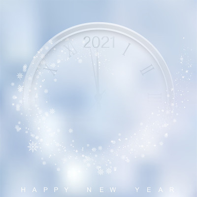 新年或圣诞贺卡与手表在蓝天。向量。