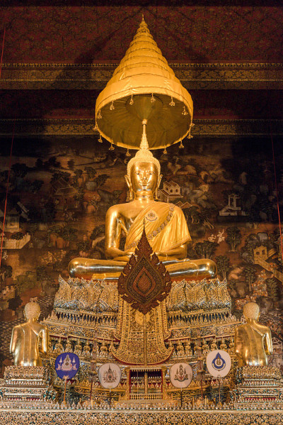 泰国卧佛寺的佛像