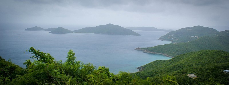 美丽的Ariel山顶岛视图-库存照片