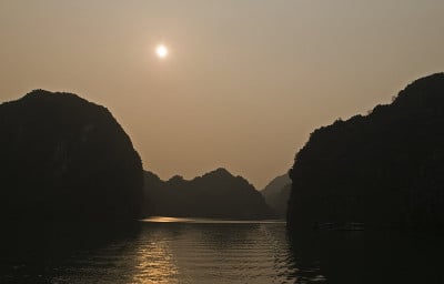 下龙湾日落