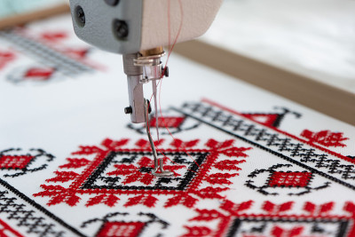 机embroidery-cross-stitching