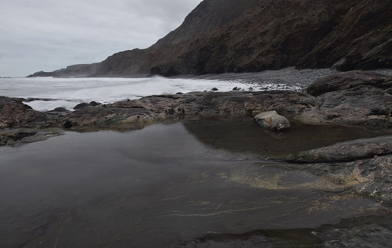 鲁西海滩和高悬崖北康沃尔海岸