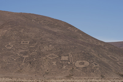 阿塔卡马沙漠Cerro Pintados的岩石雕刻