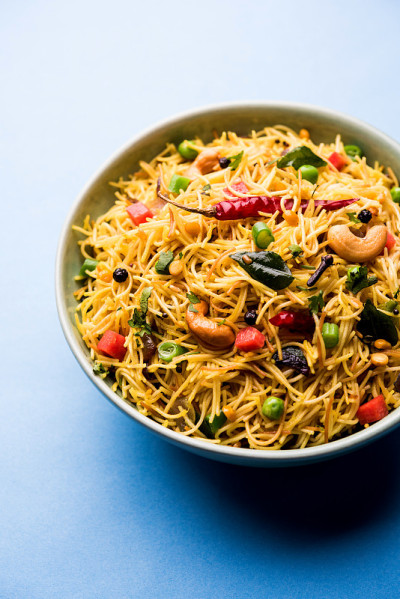 Semiya Upma或Vermicelli upppuma或upppittu是一个受欢迎的早餐菜单