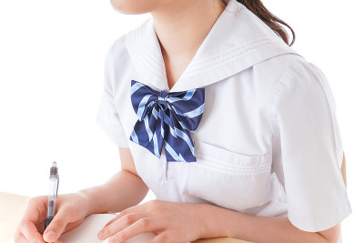 班里的年轻学生