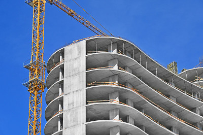 起重机及高层建筑工地