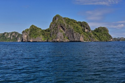 Sailing Bacuit bay E.of -l.to r.— Inatula-Entalula