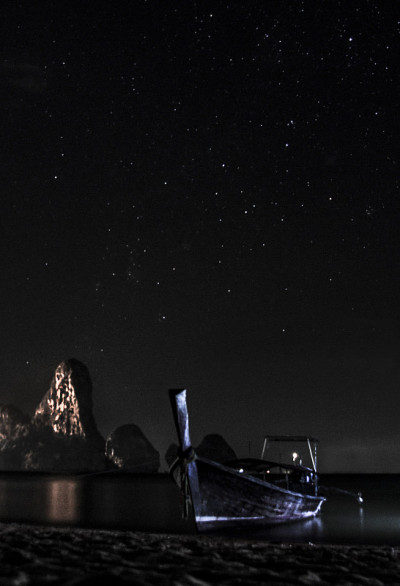 泰国莱雷海滩之夜