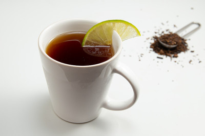 一杯加柠檬的埃尔瓦马黛茶