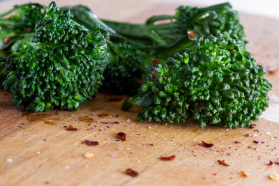 蒸broccolini