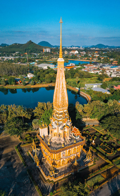 泰国普吉岛的查隆寺