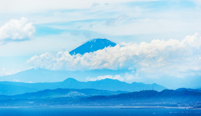 日本镰仓，富士山天海尽收眼底