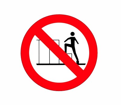 请勿在此表面攀爬和踩踏。