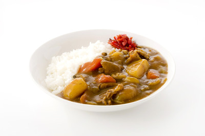日本料理，咖喱猪肉配白底米饭