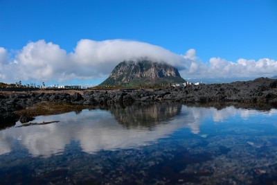 山房山，海岸，云;
