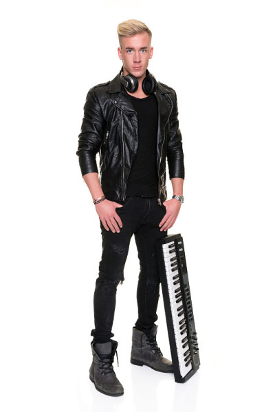 年轻的dj