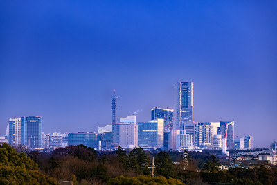 黄昏时分横滨的建筑物
横滨是一座日本城市
