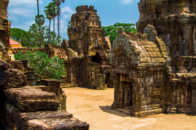 Nokor Bachey宝塔，Kampong Cham, Cambodia报道