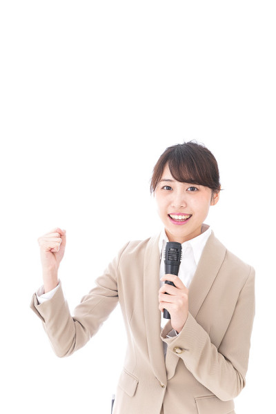 女性成为候选人