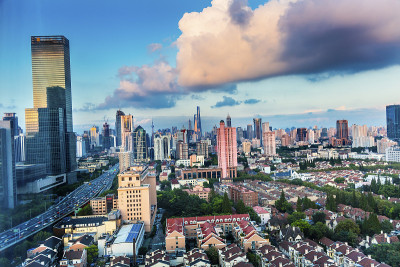 浦西浦东大厦摩天大楼城市景观上海中国