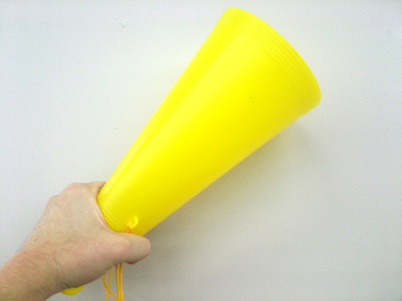 扩音器