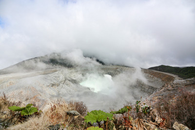 不可思议Poás哥斯达黎加阿拉胡埃拉省的火山国家公园