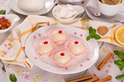 西西里科塔蛋糕（卡萨塔）。