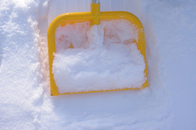 铲雪的冬天