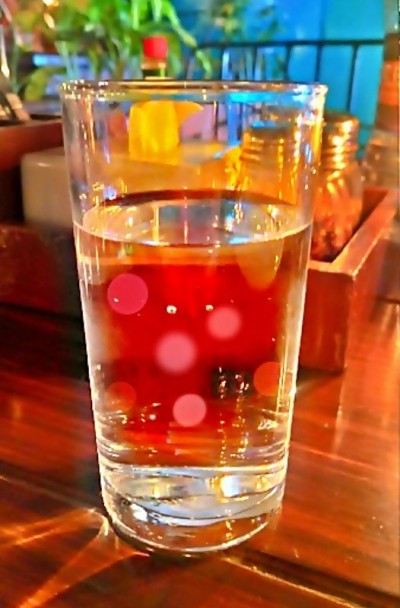 玻璃与水