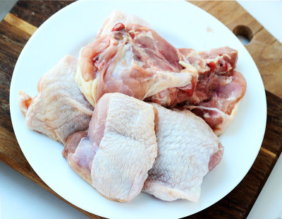 生鸡大腿