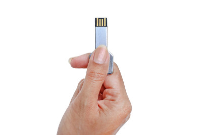 手持金属键USB数据存储。