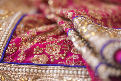 Lehenga裙子是印度新娘的婚纱