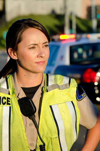 女警官