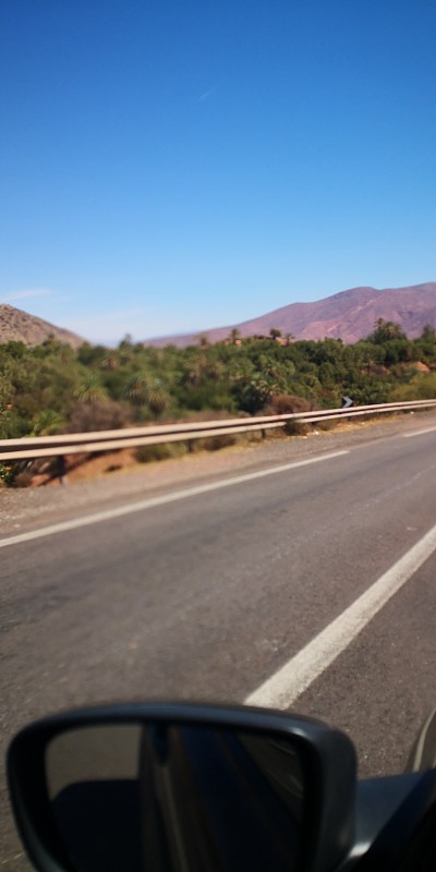 公路旅行-蜂蜜谷-格罗特赢Timdouine