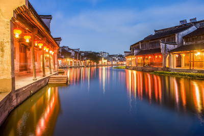 中国南浔古镇夜景