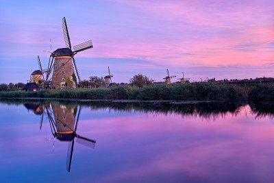 风车在Kinderdijk