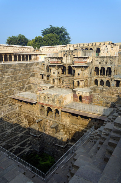 位于 Abhaneri 村的 Chand Baori Stepwell