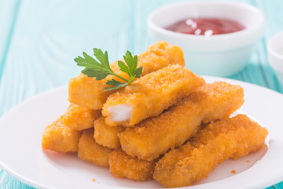 炸鱼条(手指)或鸡块