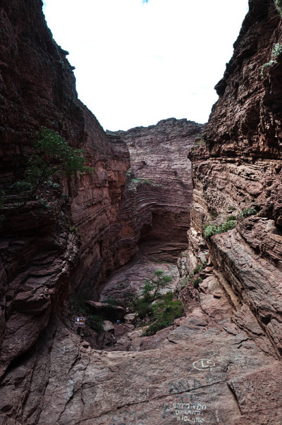 阿根廷北部的Garganta del Diablo岩层